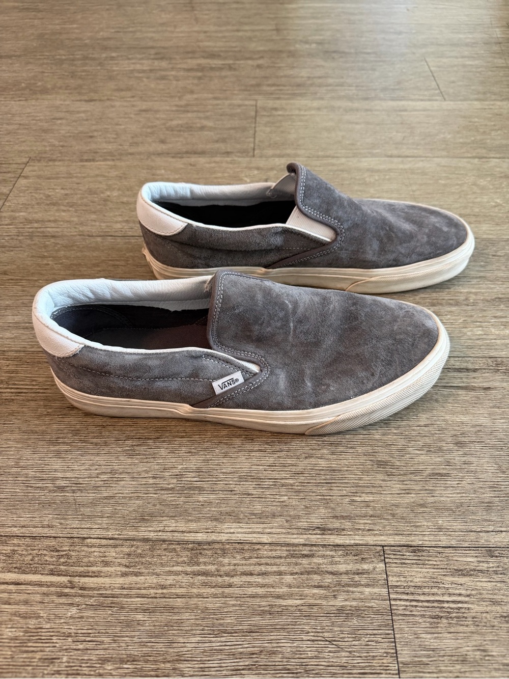 Suede Vans Slip On